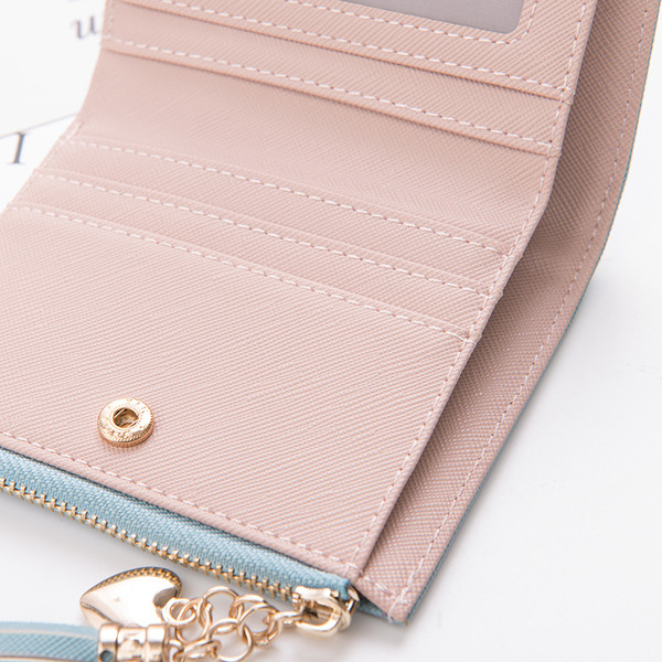 Geanta de dama moderna cu element de agatat metalic in mai multe culori