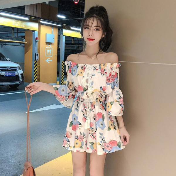 Salopeta de dama moderna cu model floral