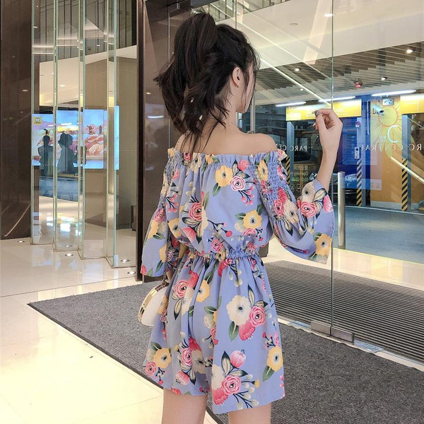 Salopeta de dama moderna cu model floral