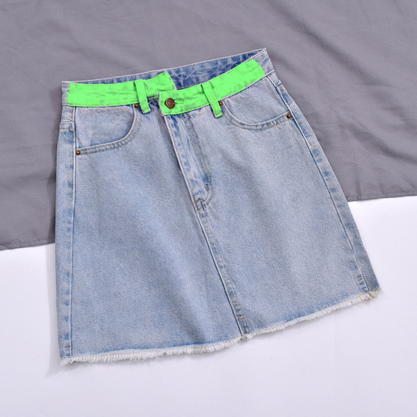 Fusta de dama moderna din denim cu talie inalta si model colorat