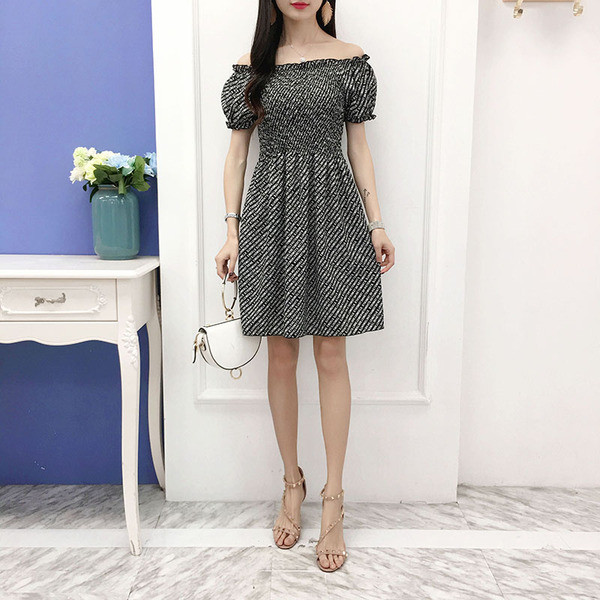 Rochie de dama cu buline cu maneci scurte in mai multe culori