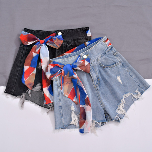 Blugi scurti de dama cu panglica in albastru si negru