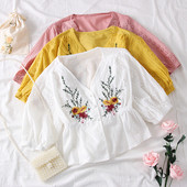 Cămașă modernă de damă în trei culori cu broderie