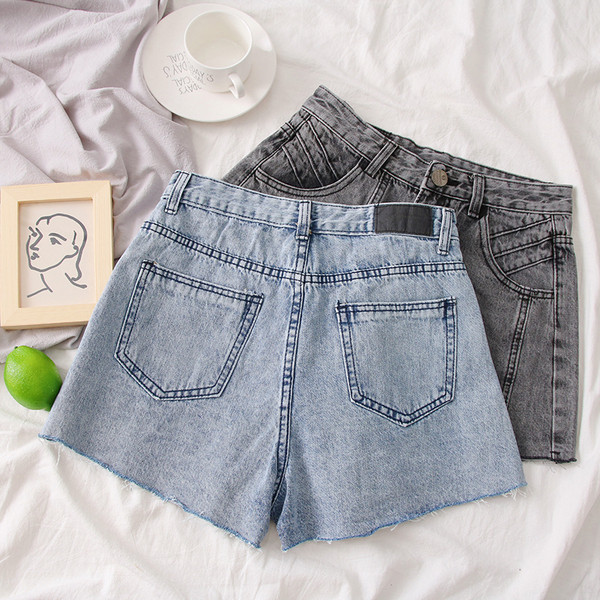 Blugi scurti de dama in gri si albastru cu buzunare