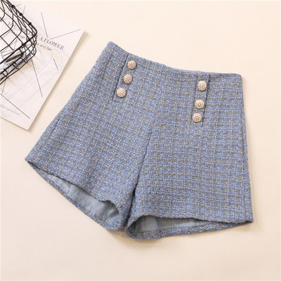 Pantaloni scurti eleganti de dama cu nasturi in mai multe culori