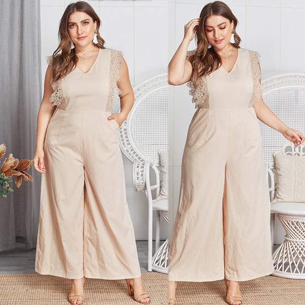 Salopetă elegantă de damă, cu decolteu în V, în bej