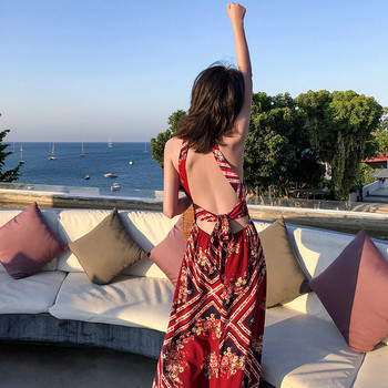 Rochie lungă de damă elegantă, cu spatele gol