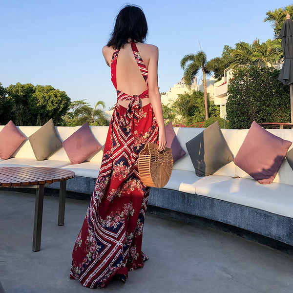 Rochie lungă de damă elegantă, cu spatele gol