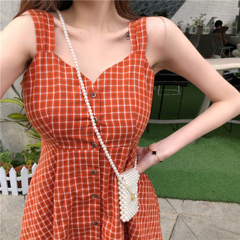 Rochie de dama moderna in carouri de culoare rosie - model croiat