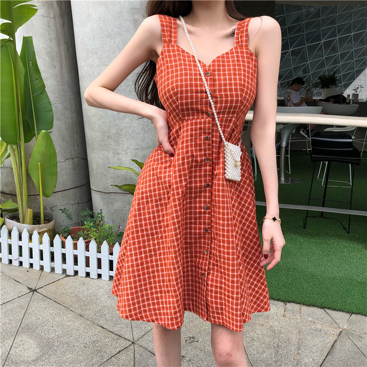 Rochie de dama moderna in carouri de culoare rosie - model croiat