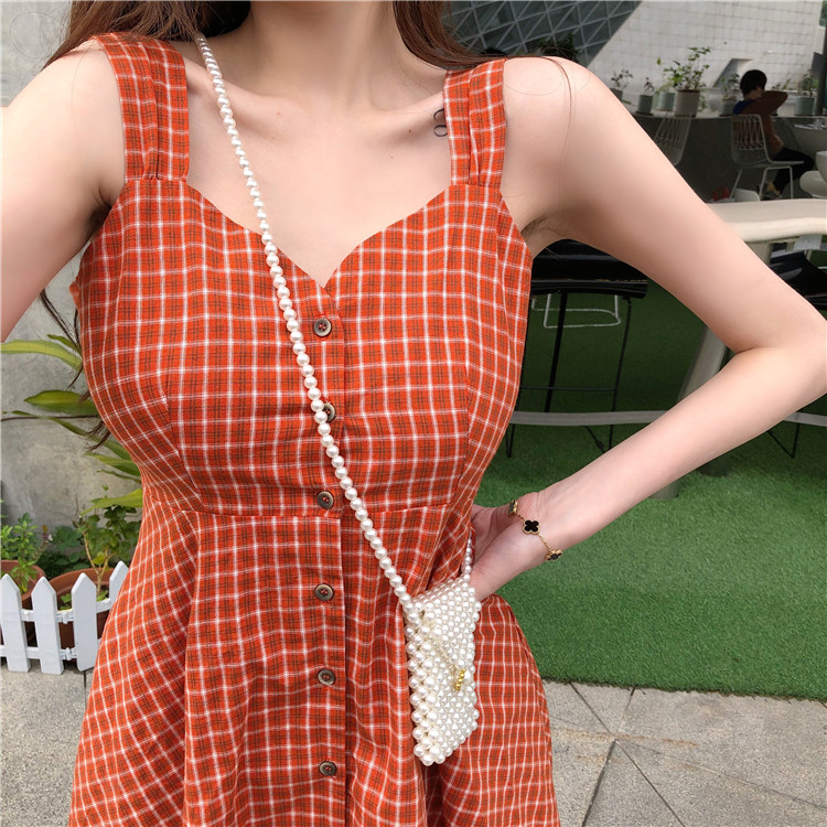 Rochie de dama moderna in carouri de culoare rosie - model croiat