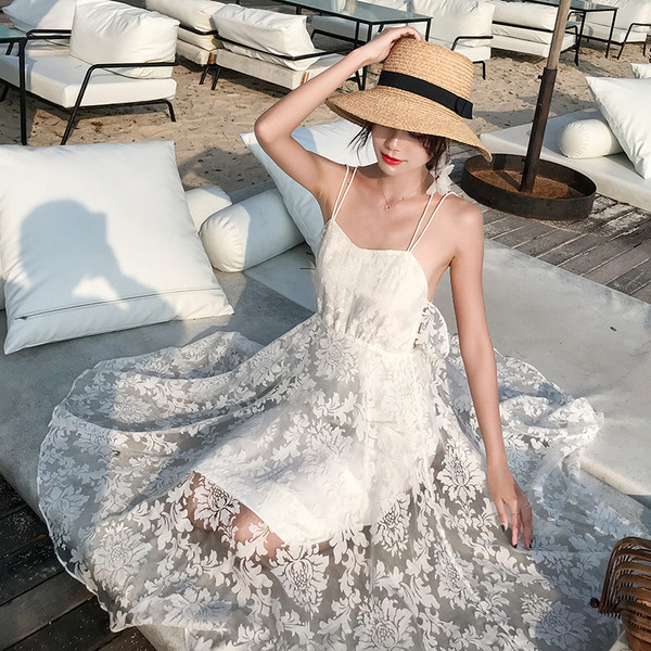 Rochie lunga de dama eleganta cu model floral in alb