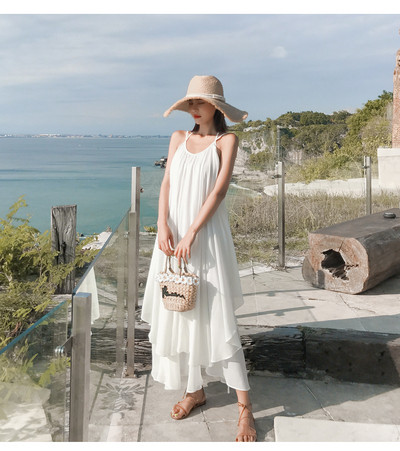 Rochie de dama moderna cu croi lung, cu bretele subtiri