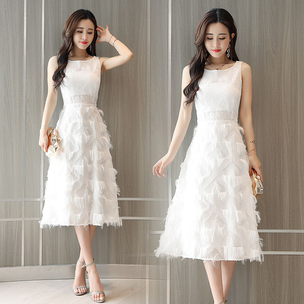 Rochie eleganta de dama in alb si roz