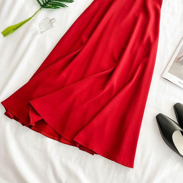 Rochie casual de dama in negru si rosu cu bretele subtiri