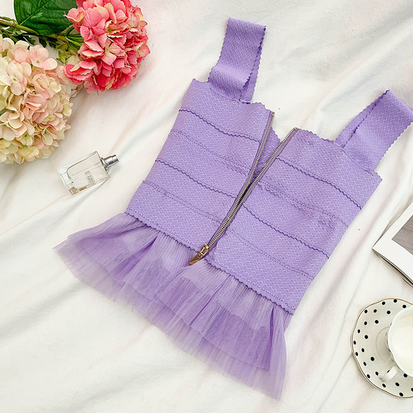 Top de damă modern în trei culori cu tul