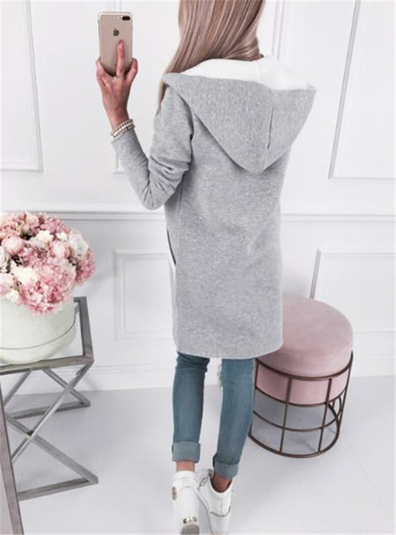 Дамско ежедневно дълго яке с качулка в сив цвят