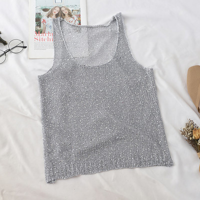 Top de damă actual în trei culori cu paiete