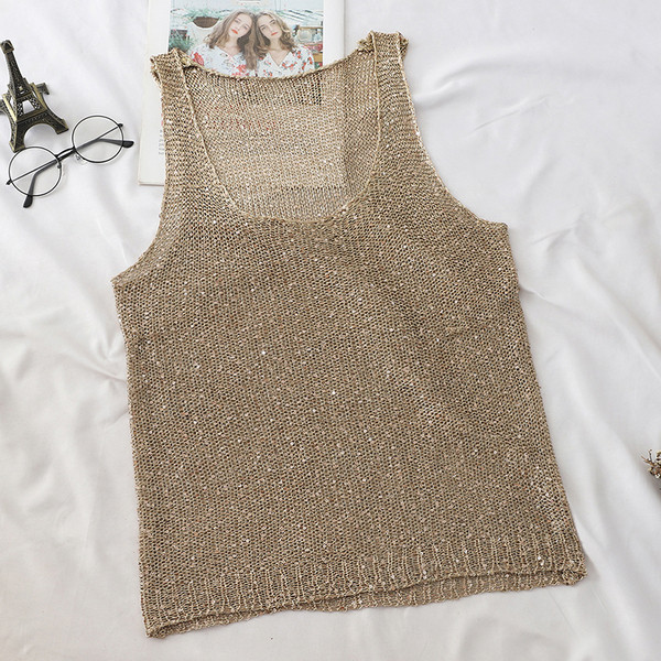 Top de damă actual în trei culori cu paiete