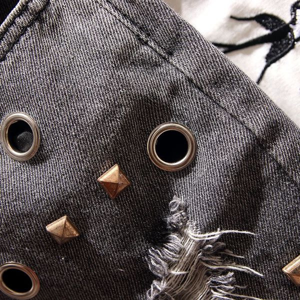 Pantaloni scurți casual de damă, de culoare gri, cu motive rupte