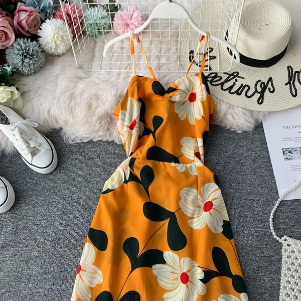 Rochie moderna de dama cu model floral si bretele subtiri