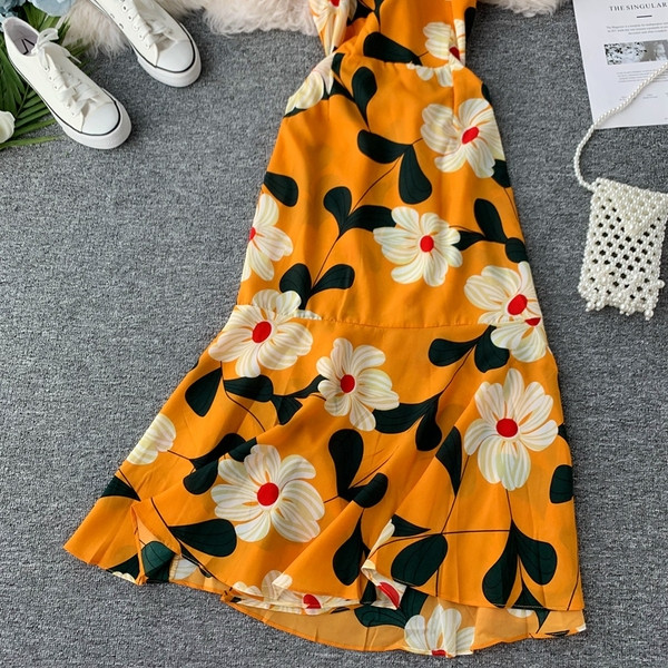 Rochie moderna de dama cu model floral si bretele subtiri