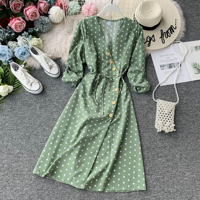 Rochie moderna de dama cu buline cu maneci 3/4