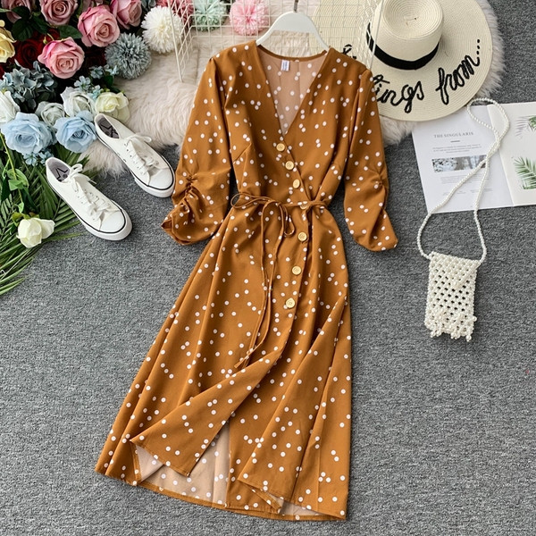 Rochie moderna de dama cu buline cu maneci 3/4