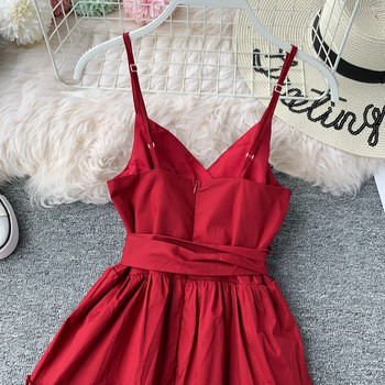 Rochie de dama cu panglica rosie