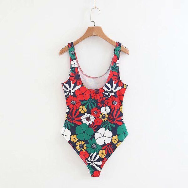 Costum de baie intreg de dama actual cu model floral