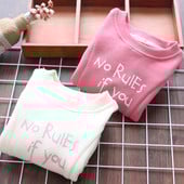 Bluza moderna pentru copii pentru fete cu buzunare in alb si roz