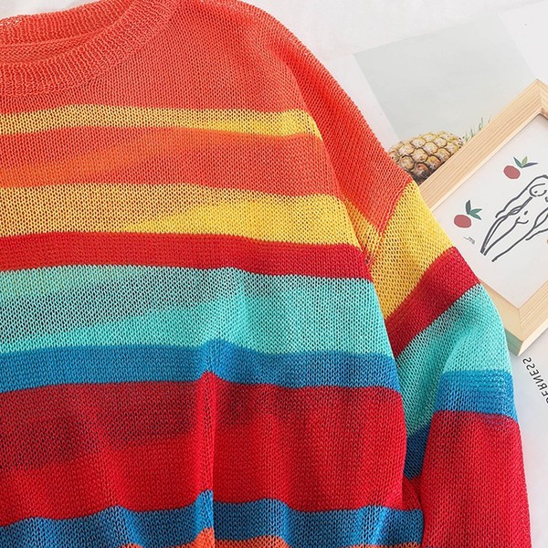 Pulover de damă cu dungi colorate - două culori