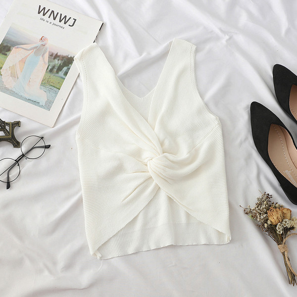 Maieu de damă în trei culori cu decolteu în V