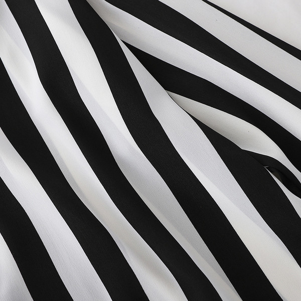 Cămașă de damă modernă în dungi-cu nasturi