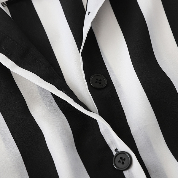 Cămașă de damă modernă în dungi-cu nasturi