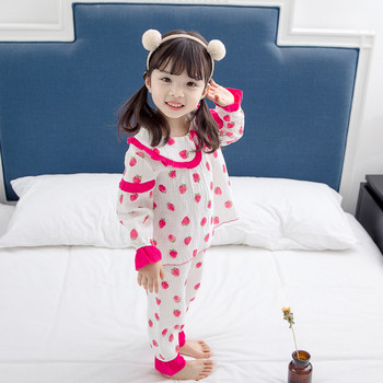Есенна детска пижама за момичета от две части с цветен десен