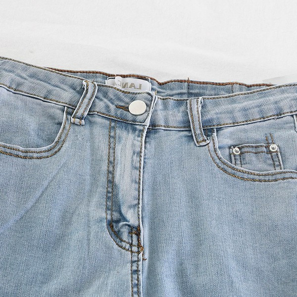 Blugi de dama model nou 3/4 cu motive rupte in albastru