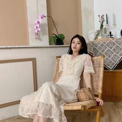 Actuala rochie lunga de dama cu dantela