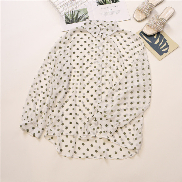 Cămașă de damă modernă cu buline în mai multe culori