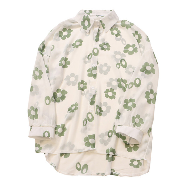 Cămașă de damă cu aplicație colorată și guler clasic