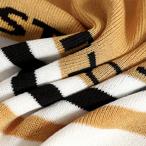 Maieu de damă în patru culori cu inscripție și decolteu O