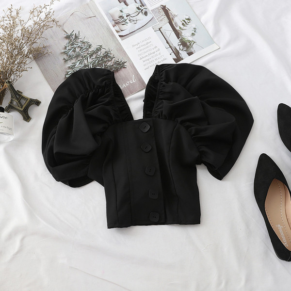 Bluză de damă modernă cu nasturi - în trei culori