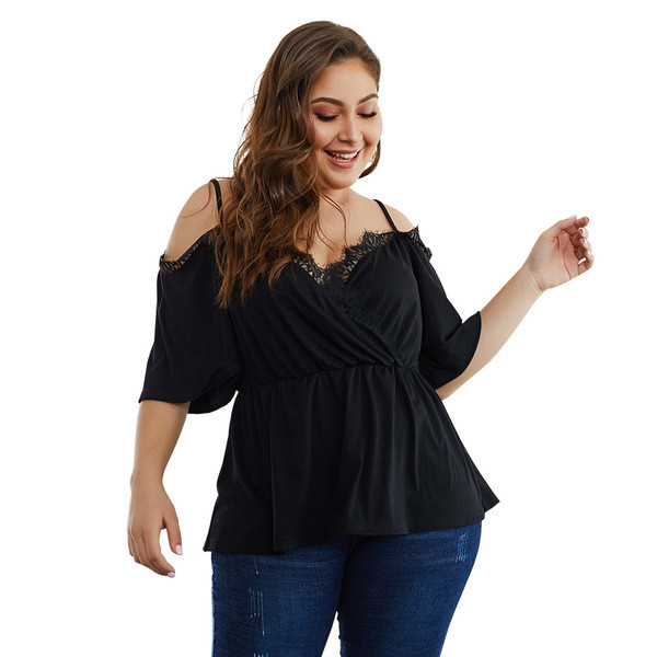 Bluză de damă modernă cu decolteu adânc în negru