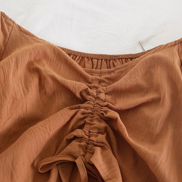 Bluză de damă modernă cu mâneci 3/4 - maro, verde, alb și negru