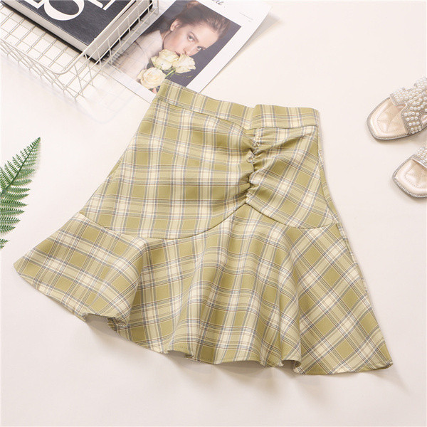 Model fustă de damă croiată în mai multe culori