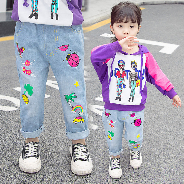 Blugi casual copii pentru fete cu aplicatii colorate