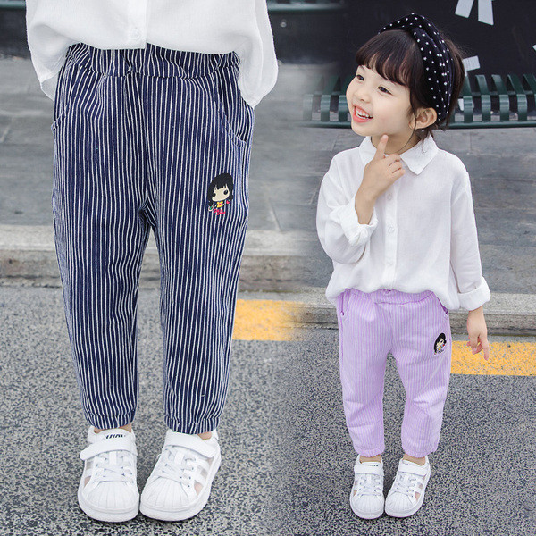 Pantaloni copii la modă pentru fete în două culori cu broderie