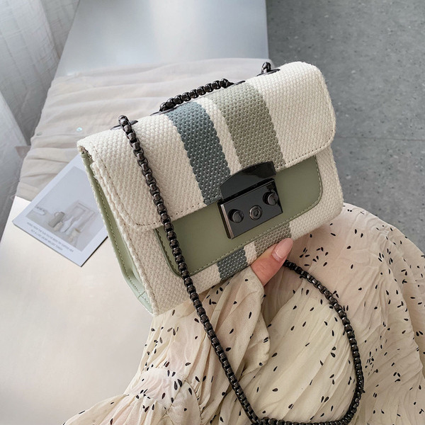 Geanta dama tricotata cu maner metalic in trei culori