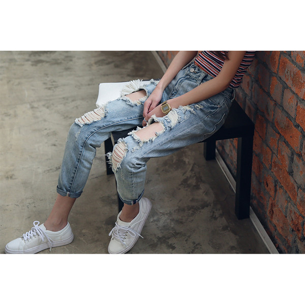 Blugi casual de dama cu motive rupte in albastru