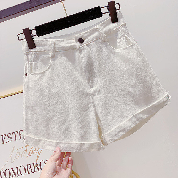 Pantaloni scurți din denim de damă în trei culori